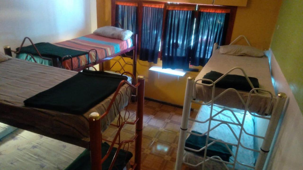 Campo Base Youth Hostel 门多萨 外观 照片